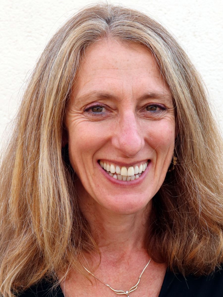 Claire Wells